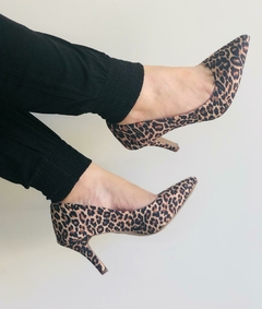 Scarpin Salto fino - GV-2025 na internet