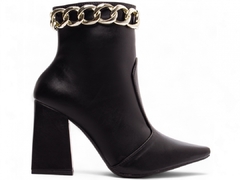 Bota Bico Fino Cano Médio; TCL 67065A / 67065B - Menina Refinada