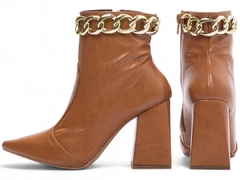 Bota Bico Fino Cano Médio; TCL 67065A / 67065B