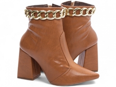 Bota Bico Fino Cano Médio; TCL 67065A / 67065B - comprar online