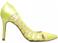 Sapato Scarpin Material: Verniz Amarelo / Vinil; TCL-SC014D - Menina Refinada