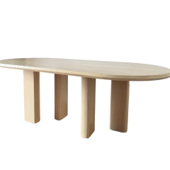 MESA ŌVAL QUATTRO