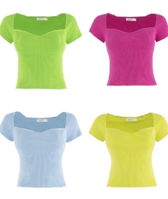 Blusa canelada Lorena na internet