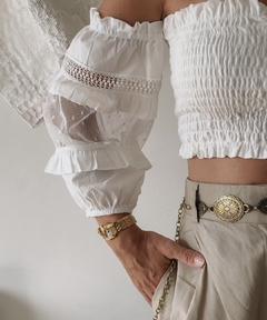 Cropped Marcela na internet