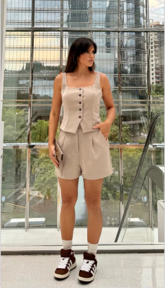 SHORTS BEATRIZ na internet