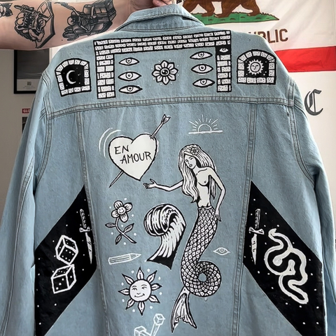 Jaqueta Jeans Peça Única “AMOUR”