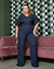 CONJUNTO BLUSA + CALÇA EM CREPE na internet