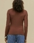 BLUSA EM MALHA COM RECORTE DIFERENCIADA na internet