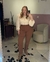 CALÇA MOM EM SARJA COM CINTO - comprar online