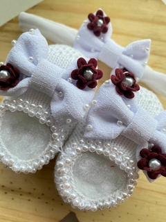 Kit Sapatinho Tricot e Faixinha Luxo Linho na internet