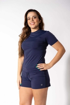 CAMISETA UV FEMININA AZUL MARINHO