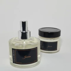 KIT DUO - VELA PERFUMADA 150G + HOME SPRAY 240ML - JASMIM