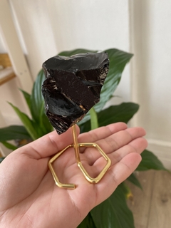 Obsidiana Negra na Base Dourada - Proteção e Autoconhecimento na internet