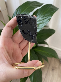 Obsidiana Negra na Base Dourada - Proteção e Autoconhecimento - Amozen