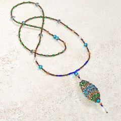 COLLAR CON DIJE CRISTALES JULIETA - comprar online