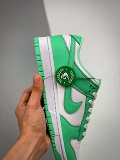 Dunk Low Green Glow - comprar online