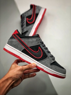 Imagem do Dunk Low Ishod Wair Dark Grey