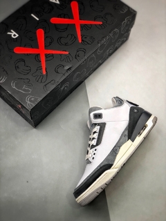 3 Retro Kaws - PLUG SNEAKERS