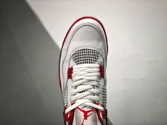 4 Retro Fire Red 2020 na internet
