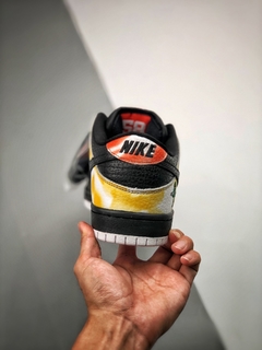 Dunk SB Low Pro Raygun Tie Dye - PLUG SNEAKERS