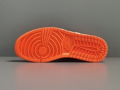 1 Retro High OG Eletrical Orange - PLUG SNEAKERS