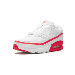 Air Max 90 Undefeated na internet