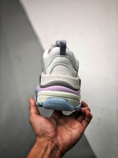 Balenciaga Triple S 3.0 - comprar online