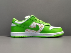 Supreme x Dunk Low Mean Green