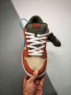 Dunk SB Low Pro Corduroy Dust Peach - comprar online
