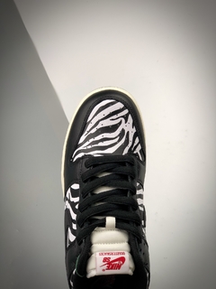 Dunk SB Low Zebra x Quartersnacks - PLUG SNEAKERS