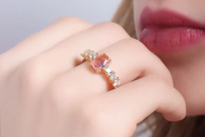 Marca 1 de  Ada - Acessórios Femininos 