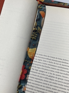 Capa pra livro Passarinho - loja online