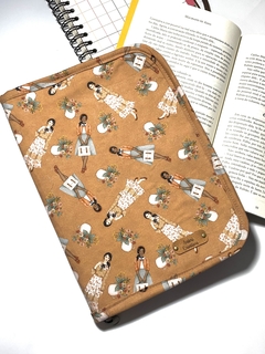 Capa Pra Livros Moças