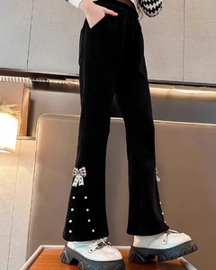 Pantalon acampanados frisadas en internet