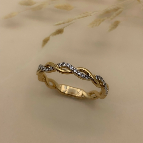 Anel aparador 12 trançado com Diamantes - Ouro 18k