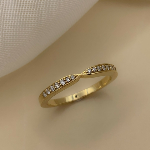 Anel aparador/ meia aliança 9 com Diamantes - Ouro 18k