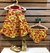 Vestido Babados Estampa Cogumelos Fundo Amarelo 3217 na internet