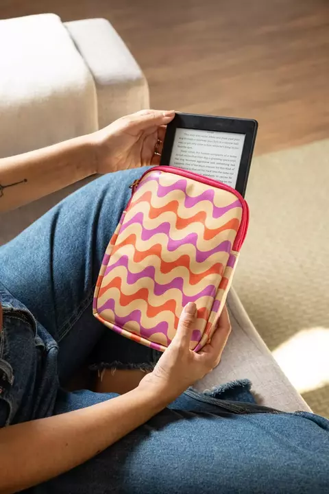 Porta Kindle Ondas Rosa