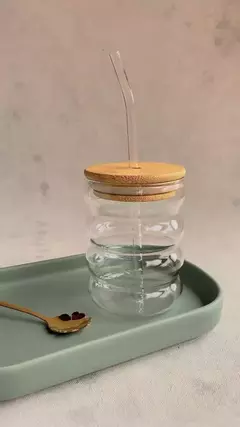 Vasos de vidrio tapa de bambú con sorbete
