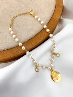 Pulseira folheada a ouro 18k e prata 925 de perola com pingente "sou grato".