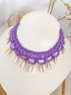 Choker macramê com buzios na internet