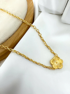 Choker folheado a ouro 18k e prata 925 inspiração joalheria. na internet