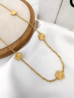 Colar folheado a ouro 18k inspiração joalheria / "Virginia".