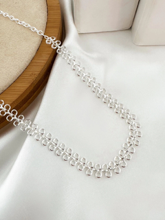 Colar trabalhado folheado a ouro 18k e prata 925. - comprar online