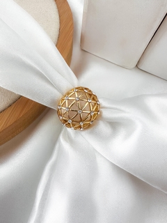 ANEL FOLHEADO A OURO 18K E PRATA DESIGNER GRADE COM PONTOS DE LUZ