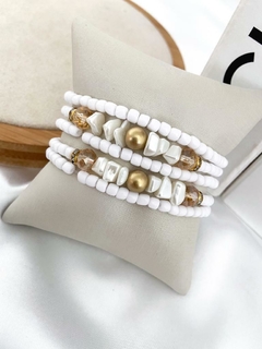 Kit de pulseiras com pedras e esferas - comprar online