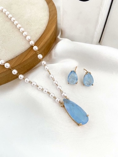 Conjunto de colar e brinco com corrente de perolas e gota fusion