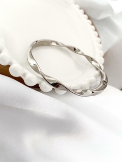 Bracelete torcido - verniz italiano - comprar online