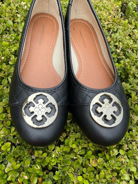 Sapatilha Metalassê com fivela dourada