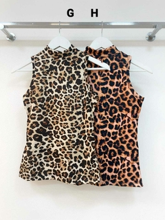 [SEDA FRÍA] Musculosa con cuello animal print - comprar online